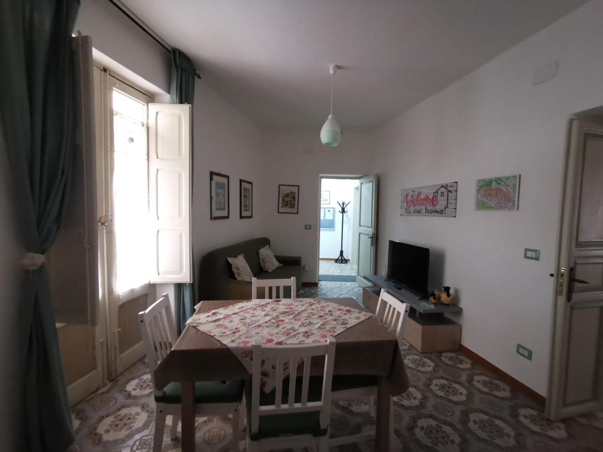 Una Scala Dal Centro Αγκριτζέντο Εξωτερικό φωτογραφία