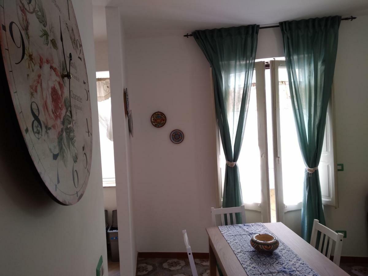 Una Scala Dal Centro Αγκριτζέντο Εξωτερικό φωτογραφία